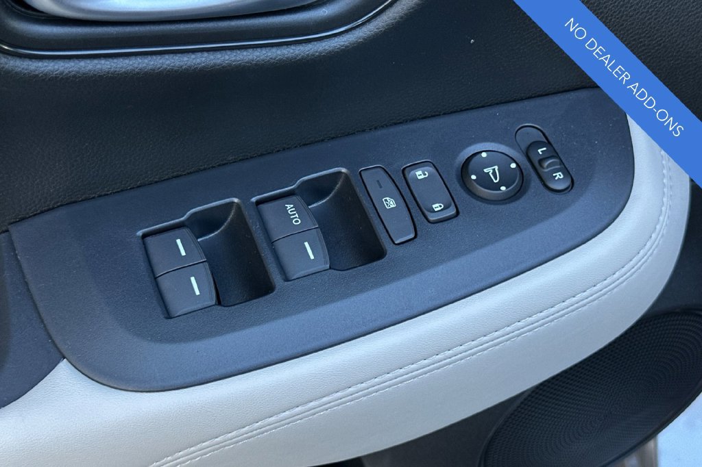 Certified 2027 Honda HR-V LX image 12