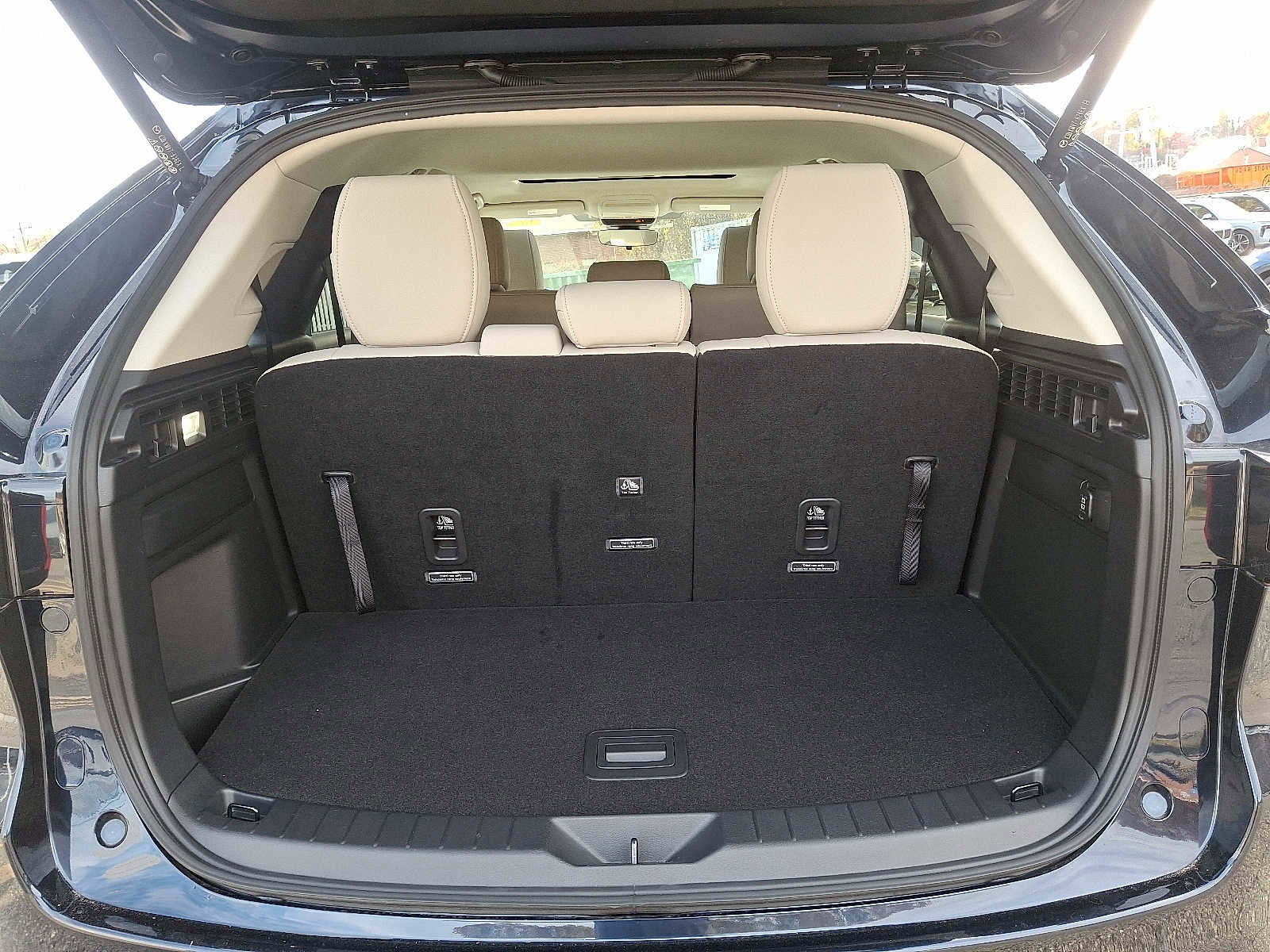 Used 2025 MAZDA CX-90 3.3 Turbo w/ Preferred Package image 27