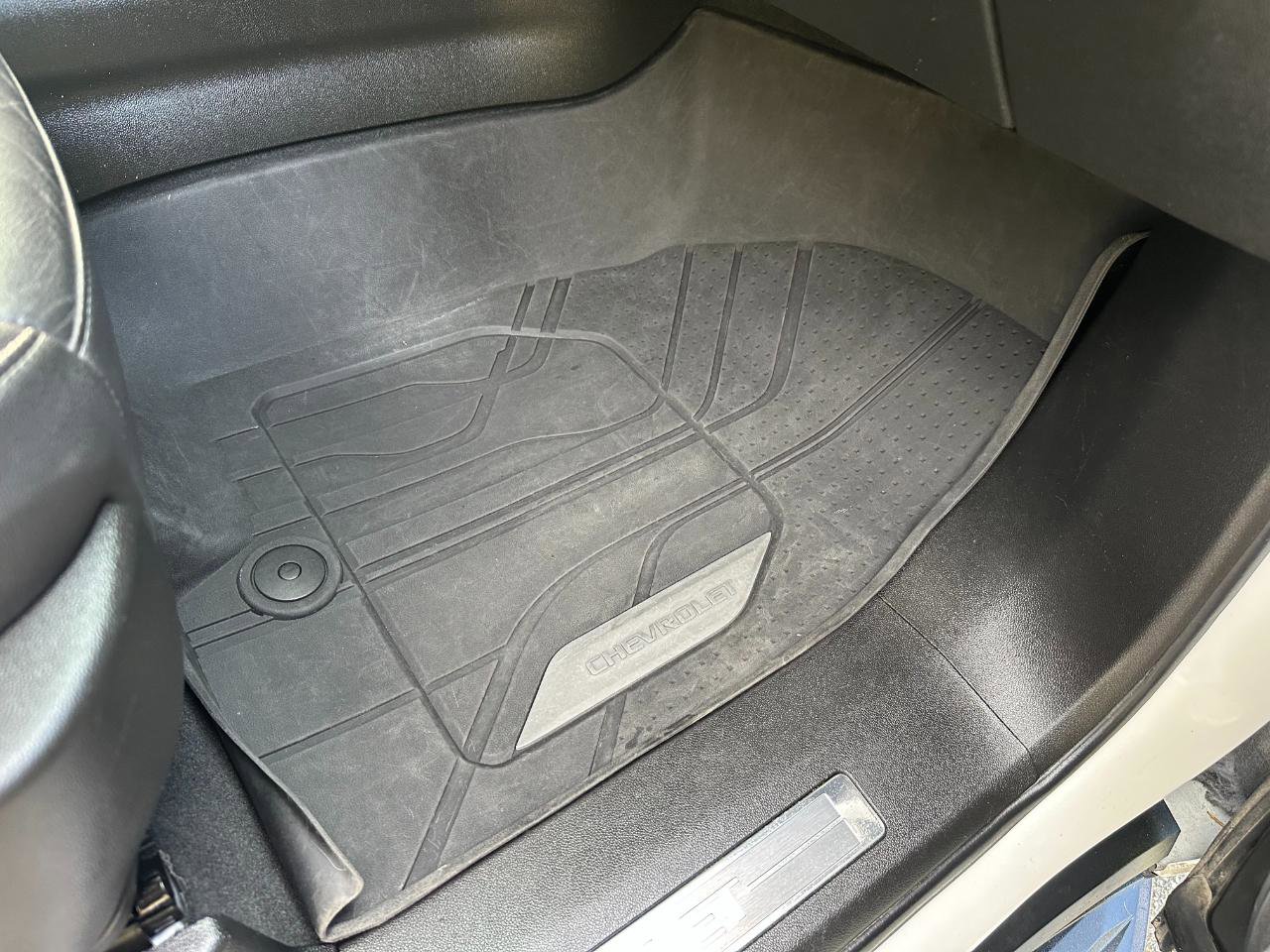 Used 2022 Chevrolet Tahoe LT w/ Luxury Package image 35