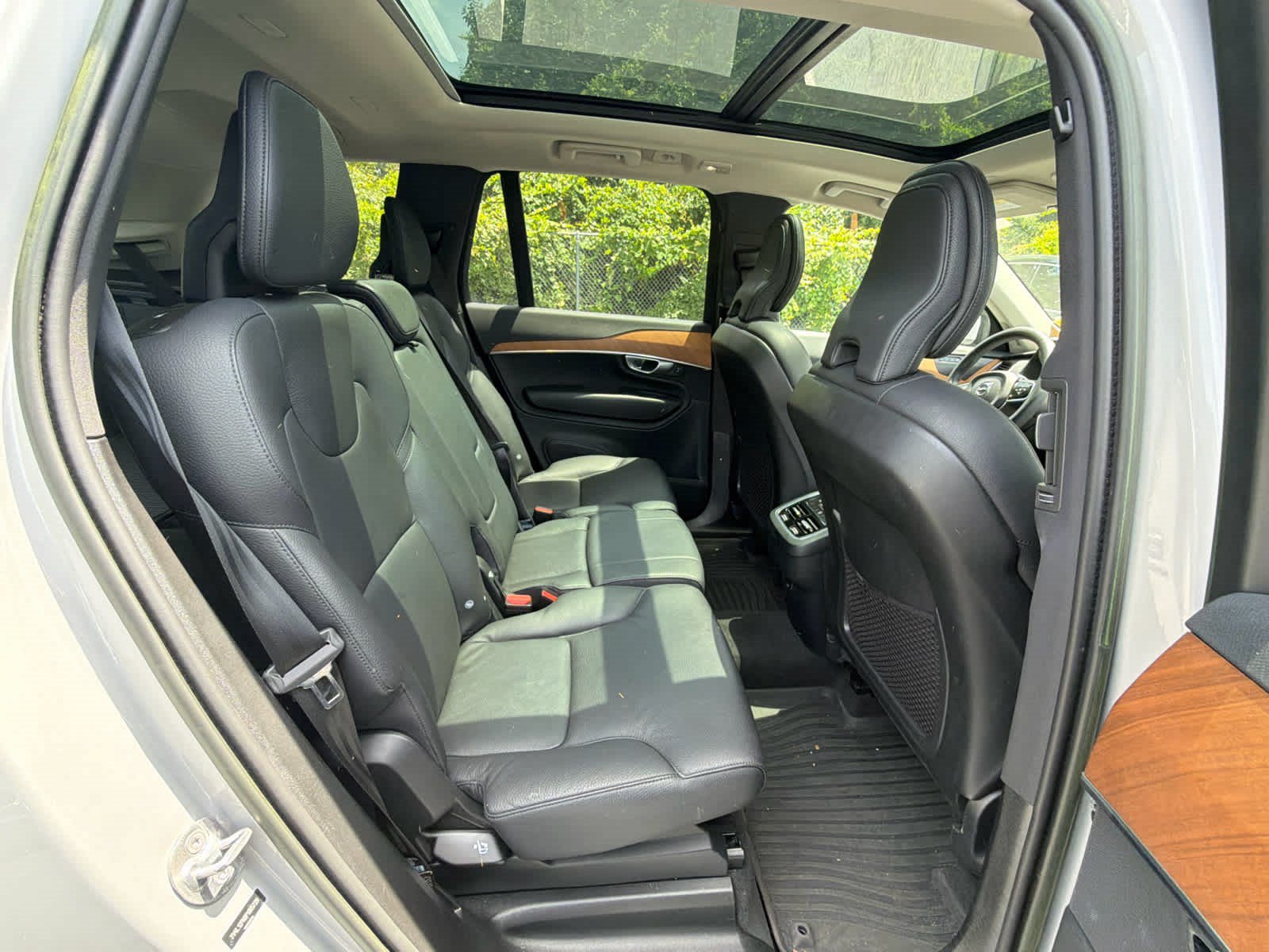 Used 2023 Volvo XC90 B5 Plus w/ Protection Package Premier AWD/4WD image 21