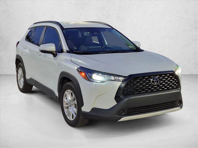 Used 2023 Toyota Corolla Cross LE FWD image 3