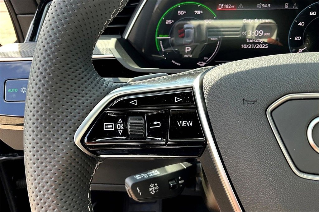 Certified 2023 Audi e-tron S Premium Plus w/ Black Optic Package image 23