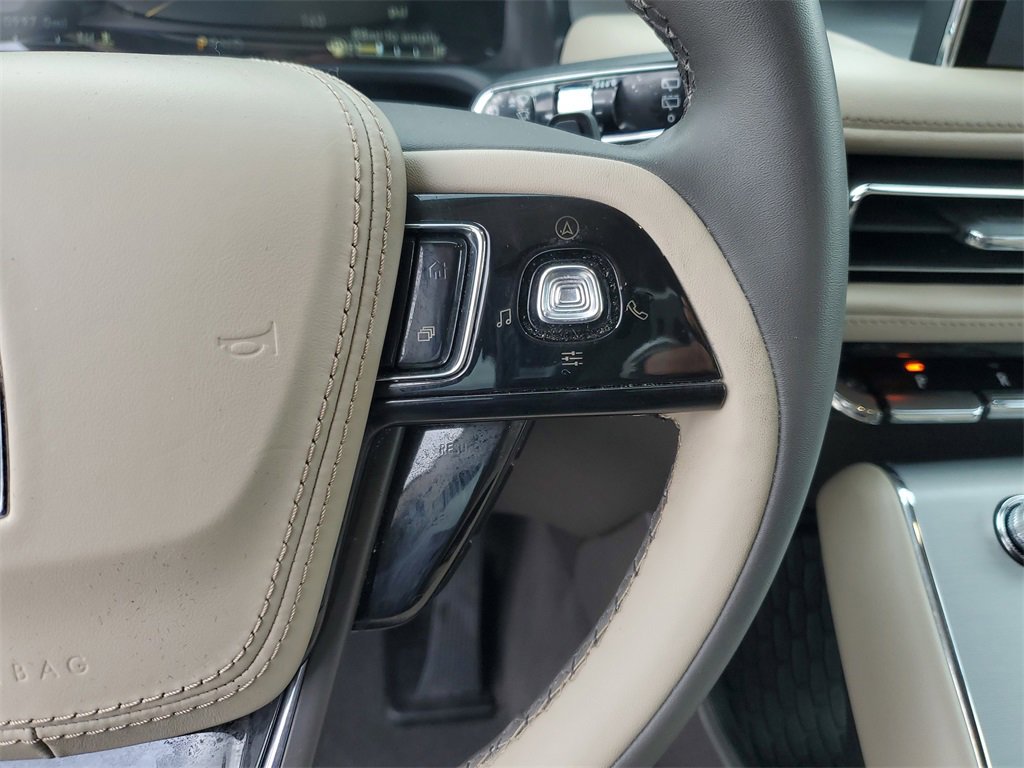 Certified 2023 Lincoln Aviator 2WD w/ Premium Package image 25