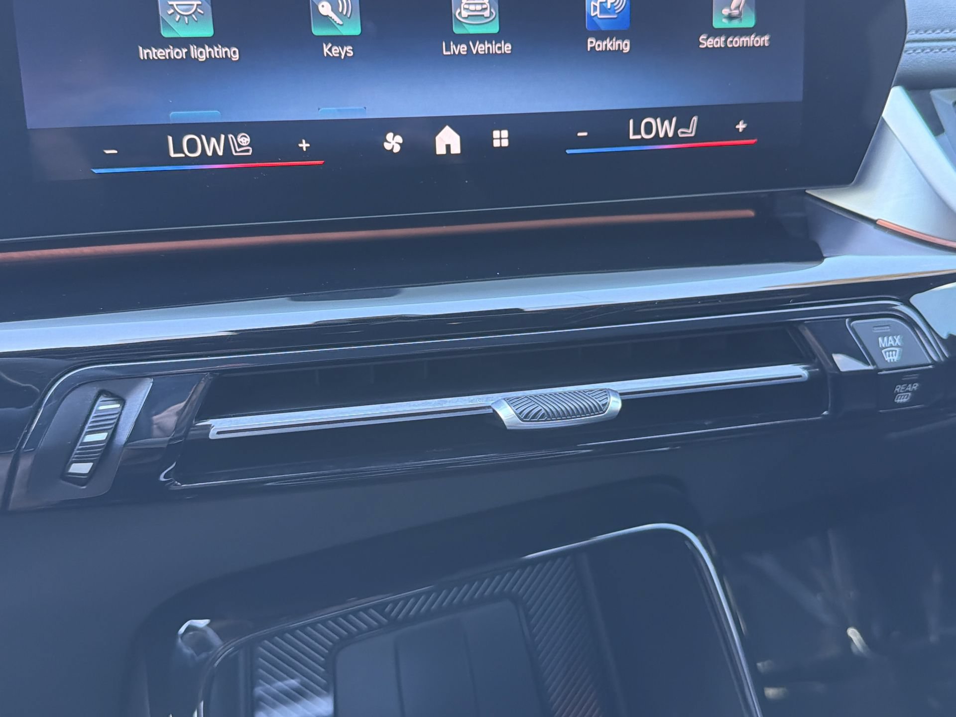 Certified 2025 BMW X1 xDrive28i AWD/4WD image 31