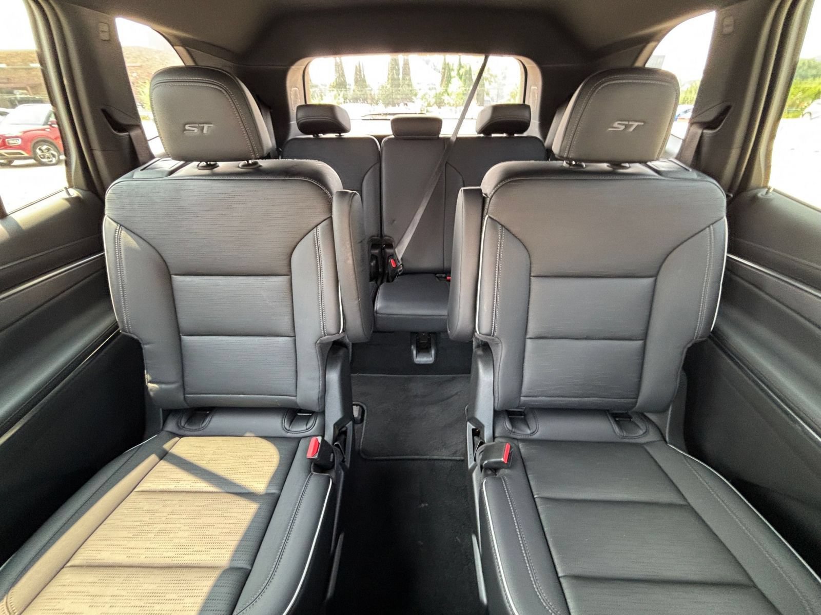 Used 2026 Buick Enclave Sport Touring AWD/4WD image 40