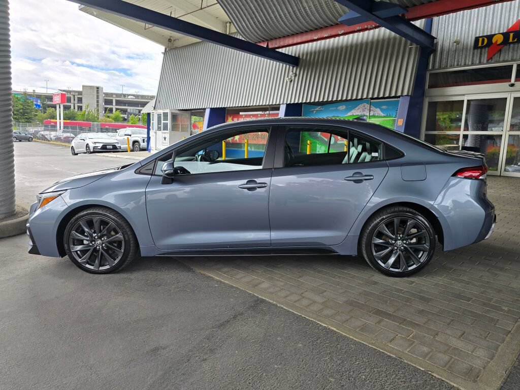 Used 2024 Toyota Corolla XSE FWD image 8