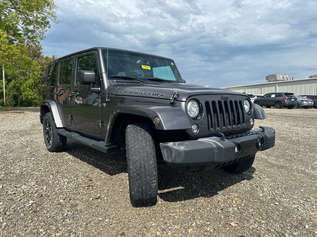 Used 2017 Jeep Wrangler Unlimited Sahara AWD/4WD image 15