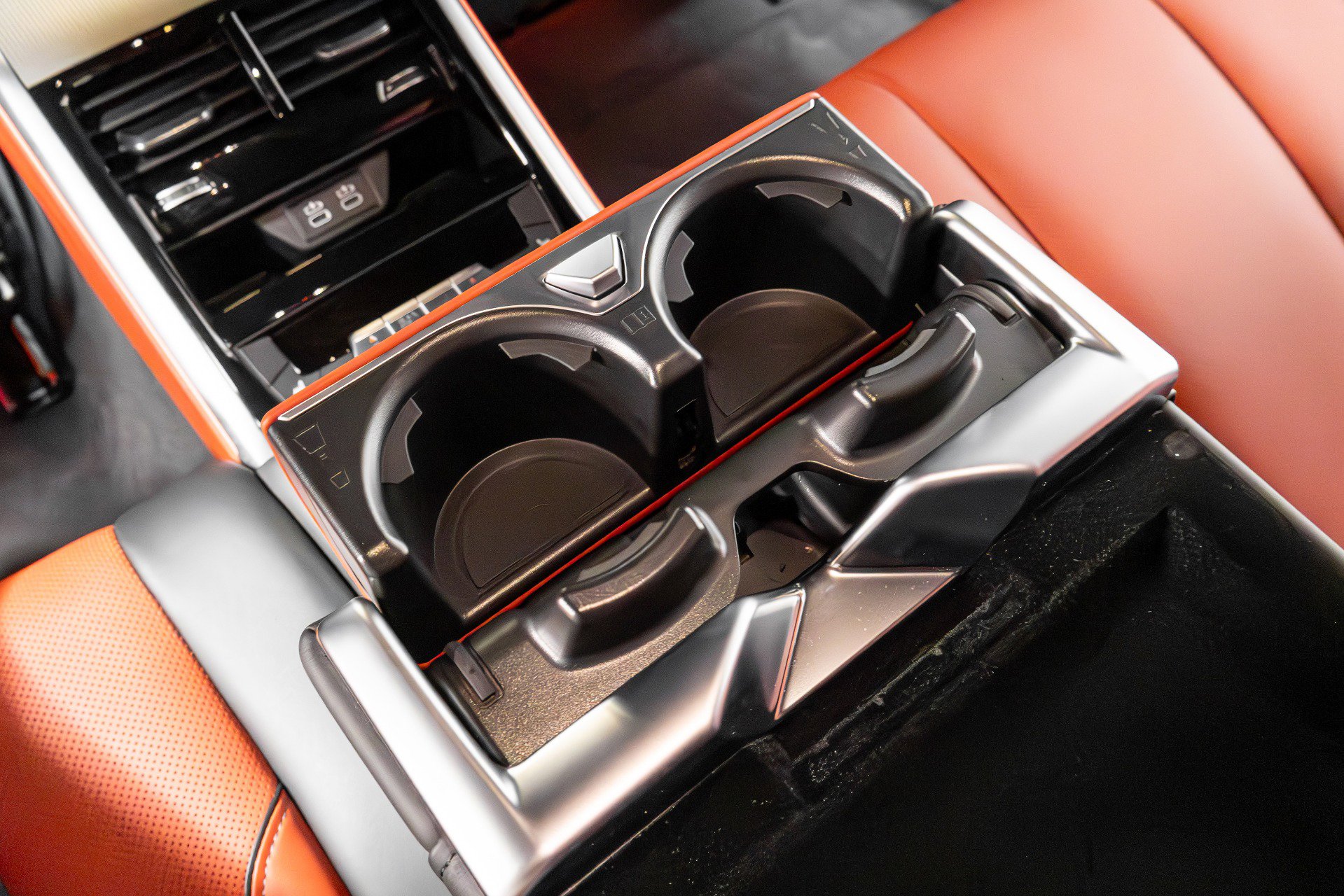 Used 2023 BMW ALPINA B8 xDrive Gran Coupe image 26