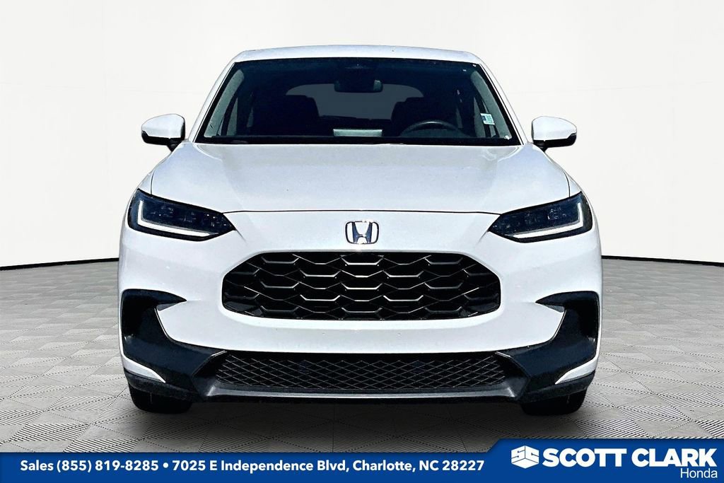 Used 2024 Honda HR-V LX image 2