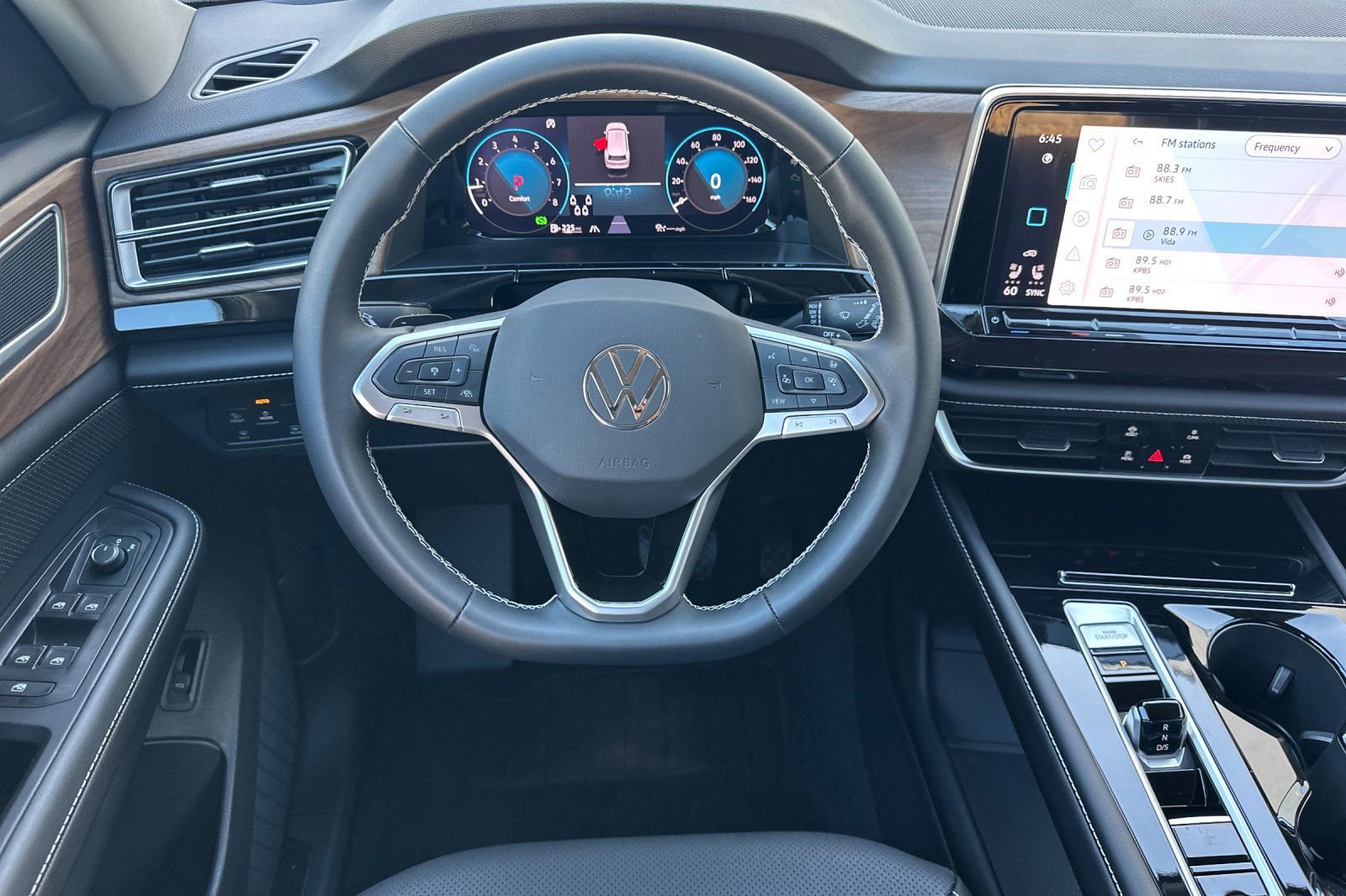 New 2026 Volkswagen Atlas SE FWD image 12