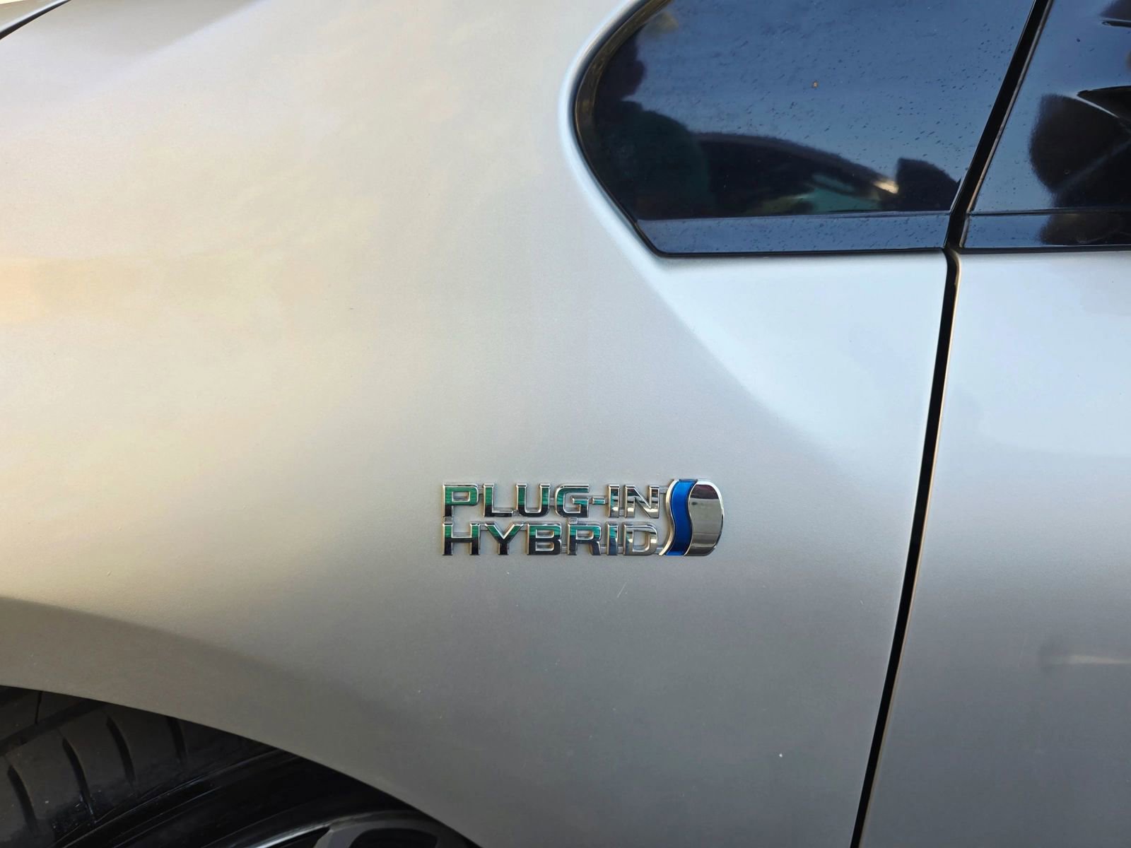 Used 2018 Toyota Prius Prime Premium image 45