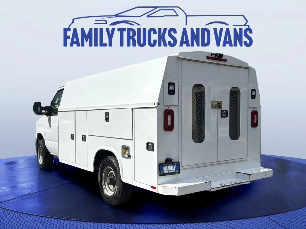 Used 2019 Ford E-350 and Econoline 350 Super Duty w/ Power Windows & Locks Group RWD image 4