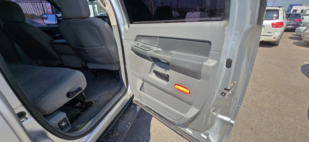 Used 2008 Dodge Ram 2500 Truck SXT image 34