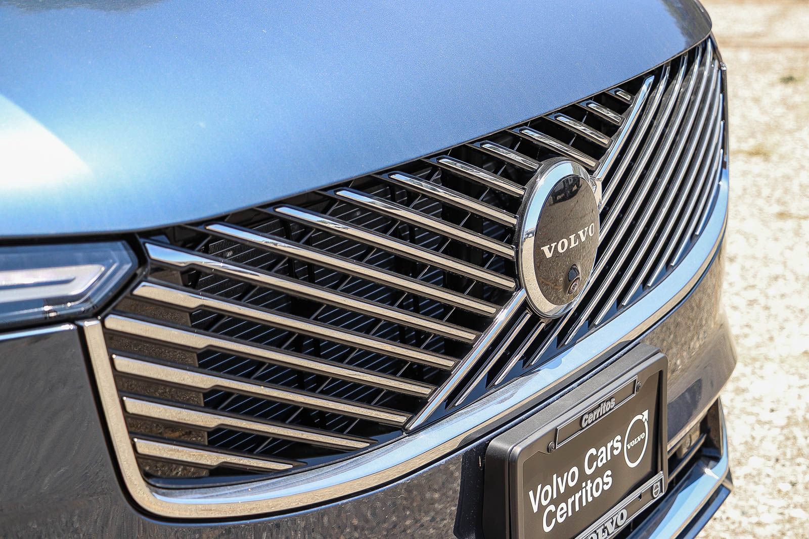 New 2026 Volvo XC90 B6 Plus w/ Protection Package Premier AWD/4WD image 5