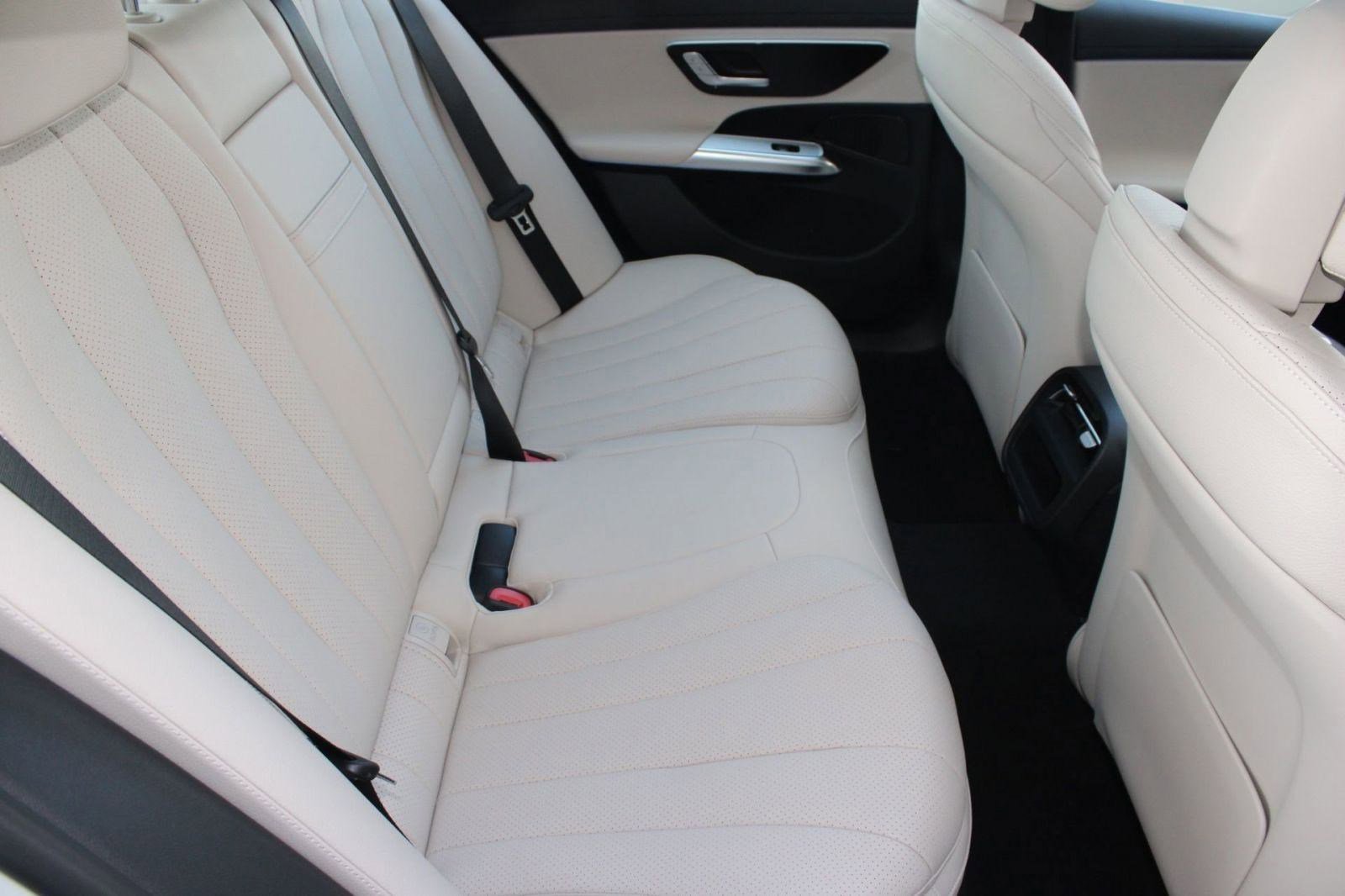 Used 2026 Mercedes-Benz E 350 Sedan image 31