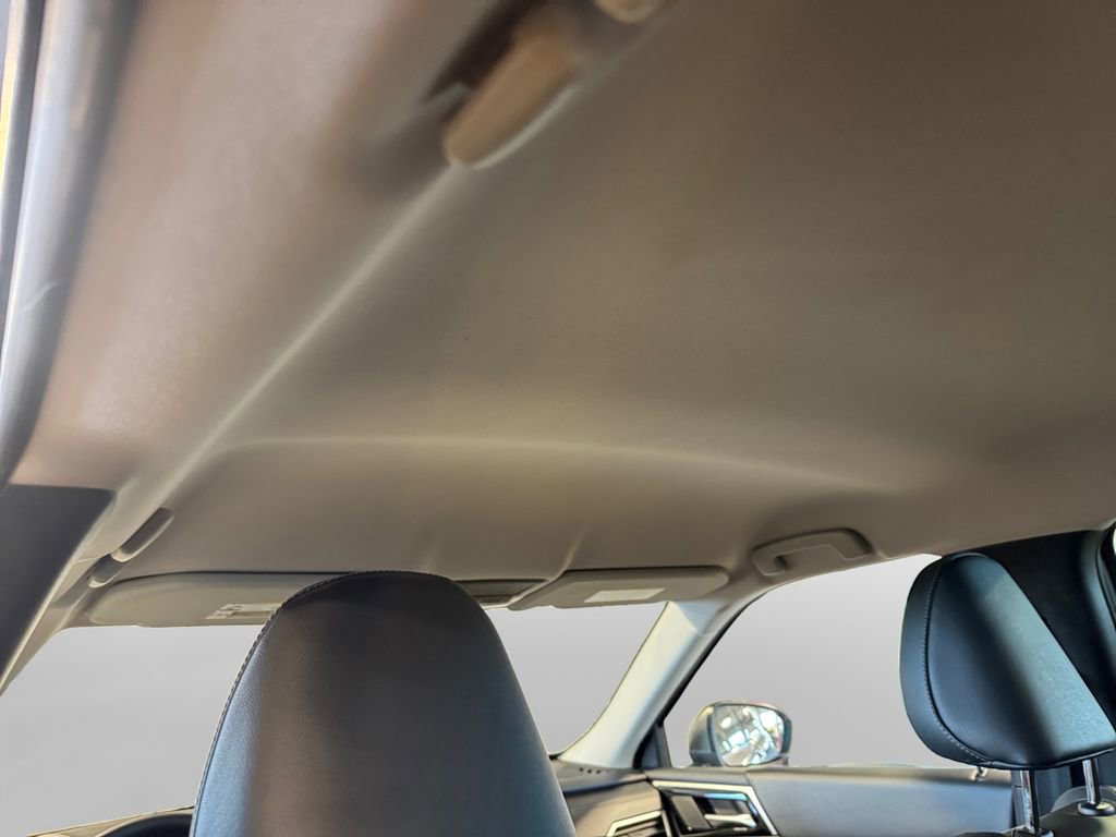 Used 2022 Mitsubishi Outlander SEL image 23