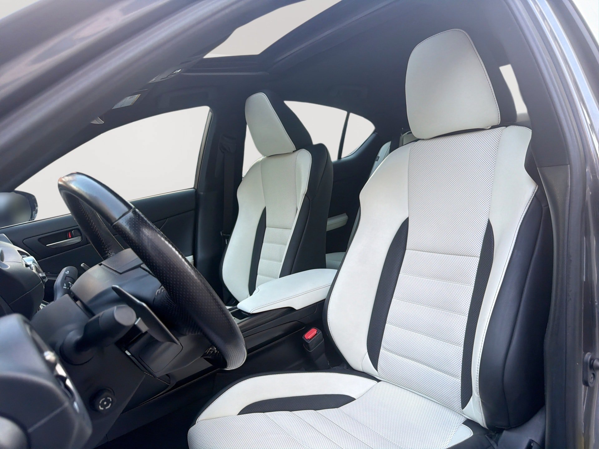 Used 2022 Lexus IS 350 F Sport w/ Navigation Package RWD image 13