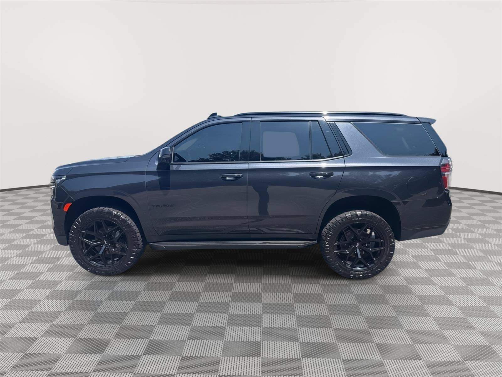 Used 2022 Chevrolet Tahoe RST w/ Luxury Package AWD/4WD image 9
