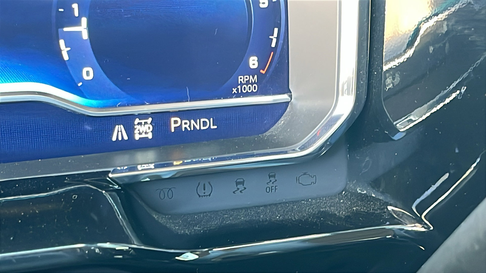 Used 2024 Chevrolet Silverado 1500 LT Trail Boss w/ LPO, Dark Essentials Package image 22