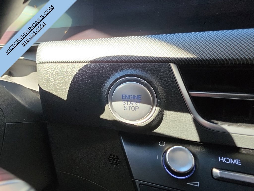 Used 2025 Hyundai Sonata SEL FWD image 27
