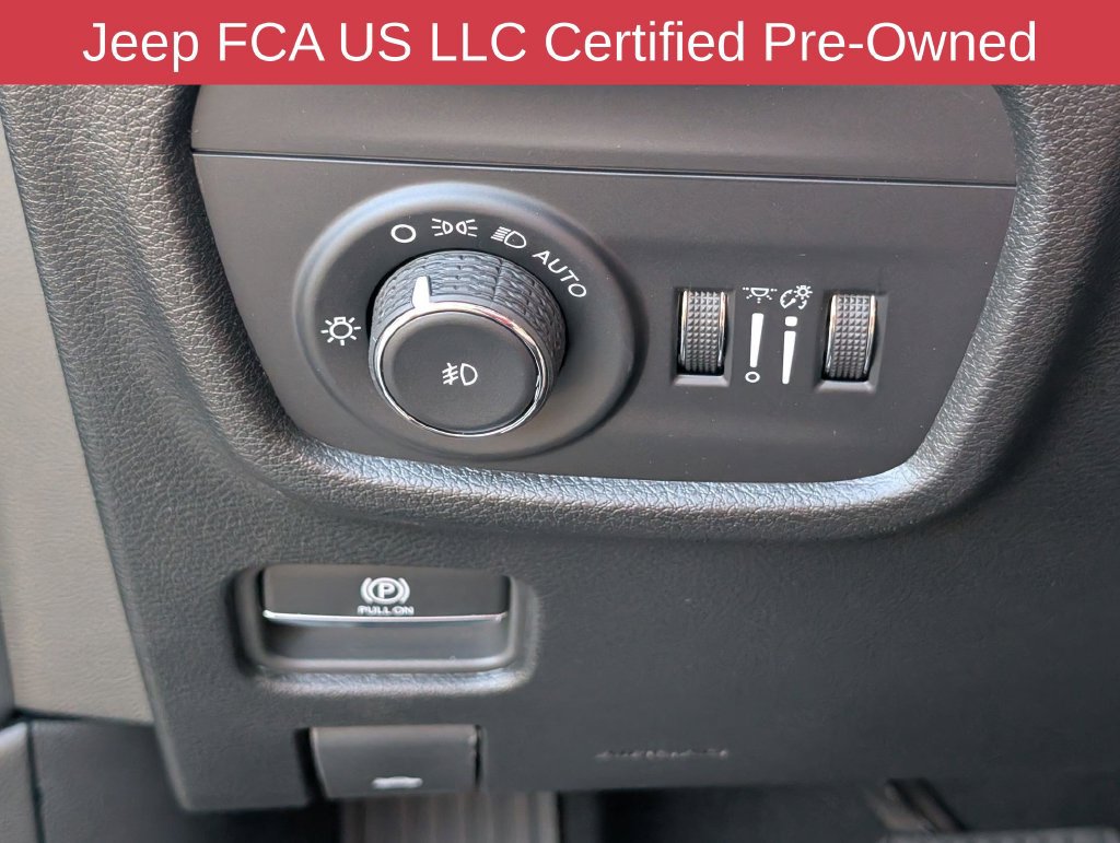 Certified 2026 Jeep Grand Cherokee L Limited w/ Limited Altitude Package RWD image 16