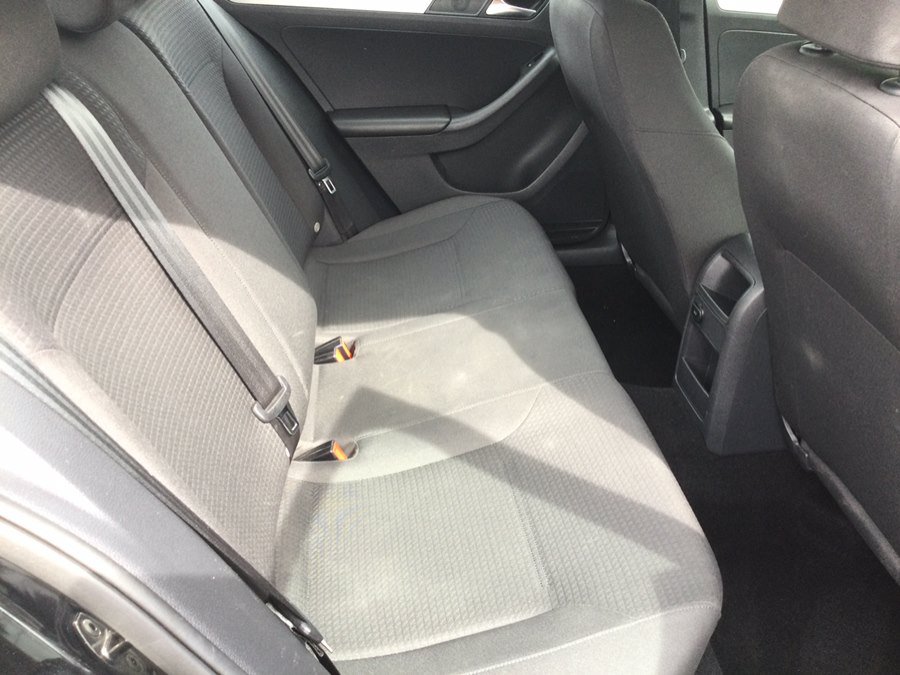 Used 2015 Volkswagen Jetta SE FWD image 23