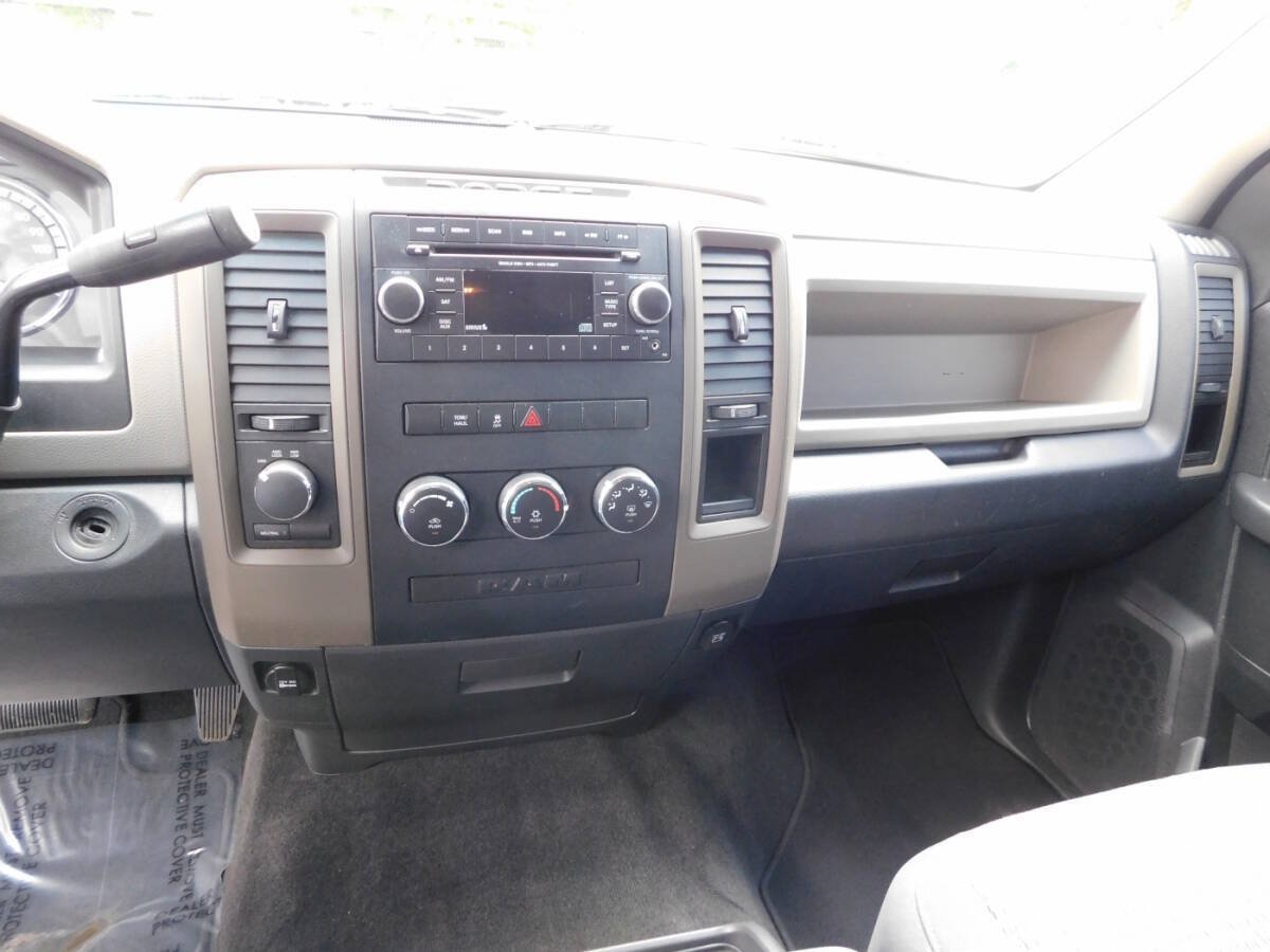 Used 2012 RAM 1500 Express w/ ST Popular Equipment Group AWD/4WD image 7
