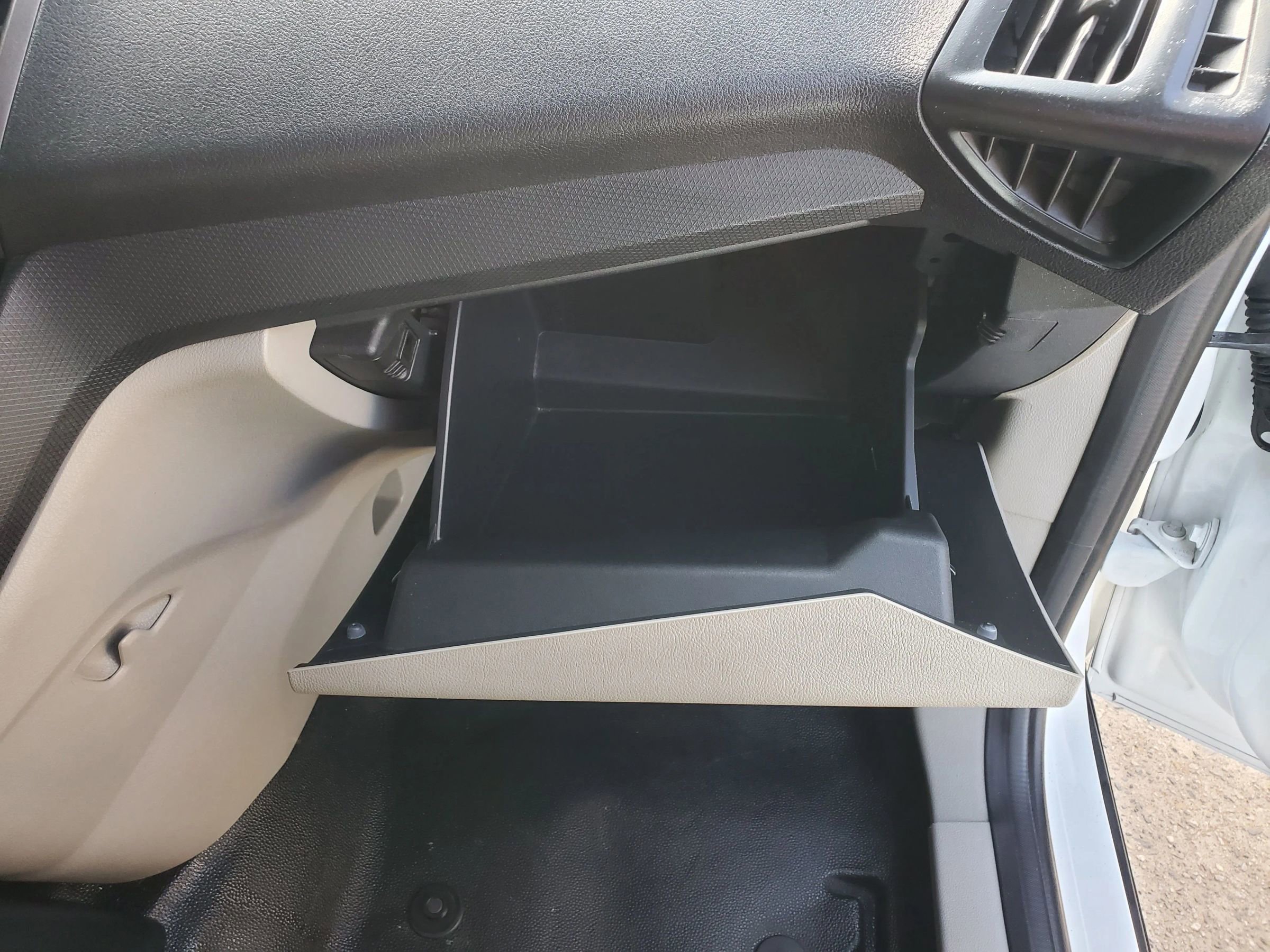 Used 2021 Ford Transit Connect XLT image 25