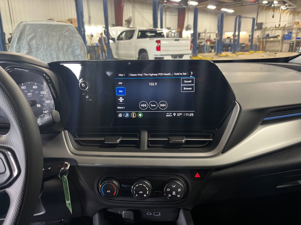 New 2026 Chevrolet Trax LS FWD image 18
