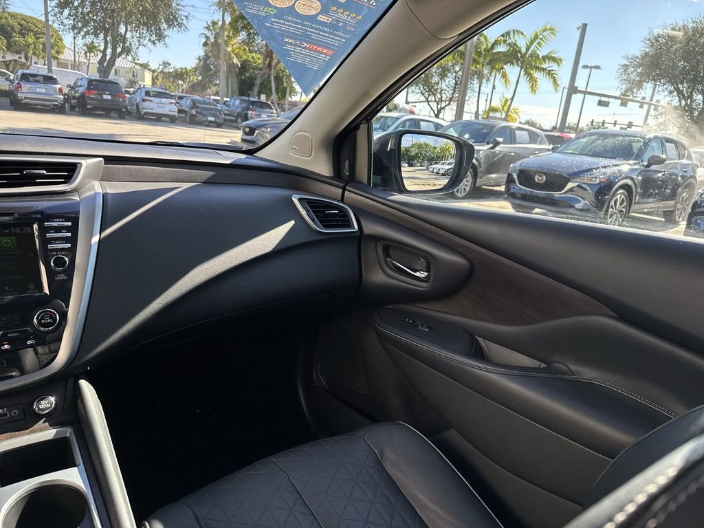 Used 2019 Nissan Murano Platinum image 16