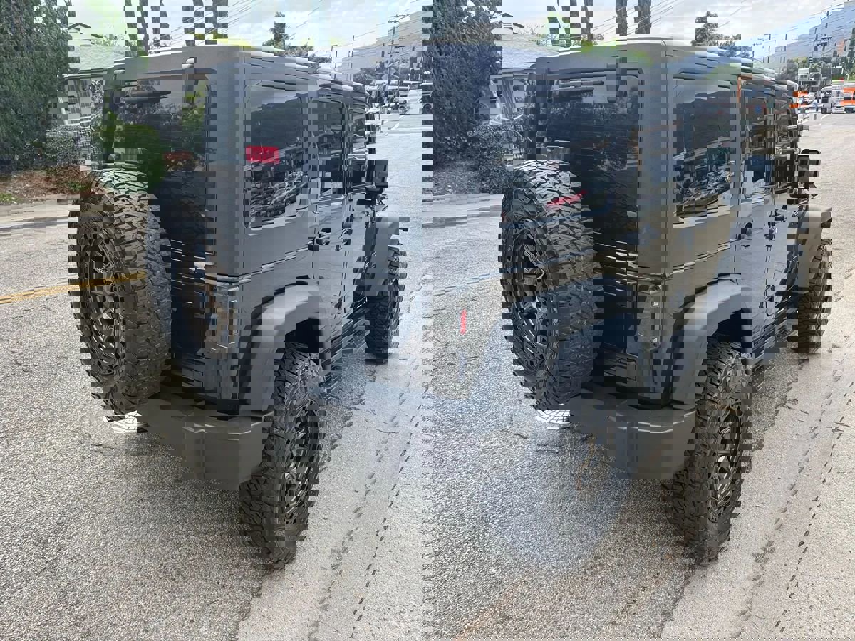 Used 2018 Jeep Wrangler Unlimited Sport image 6