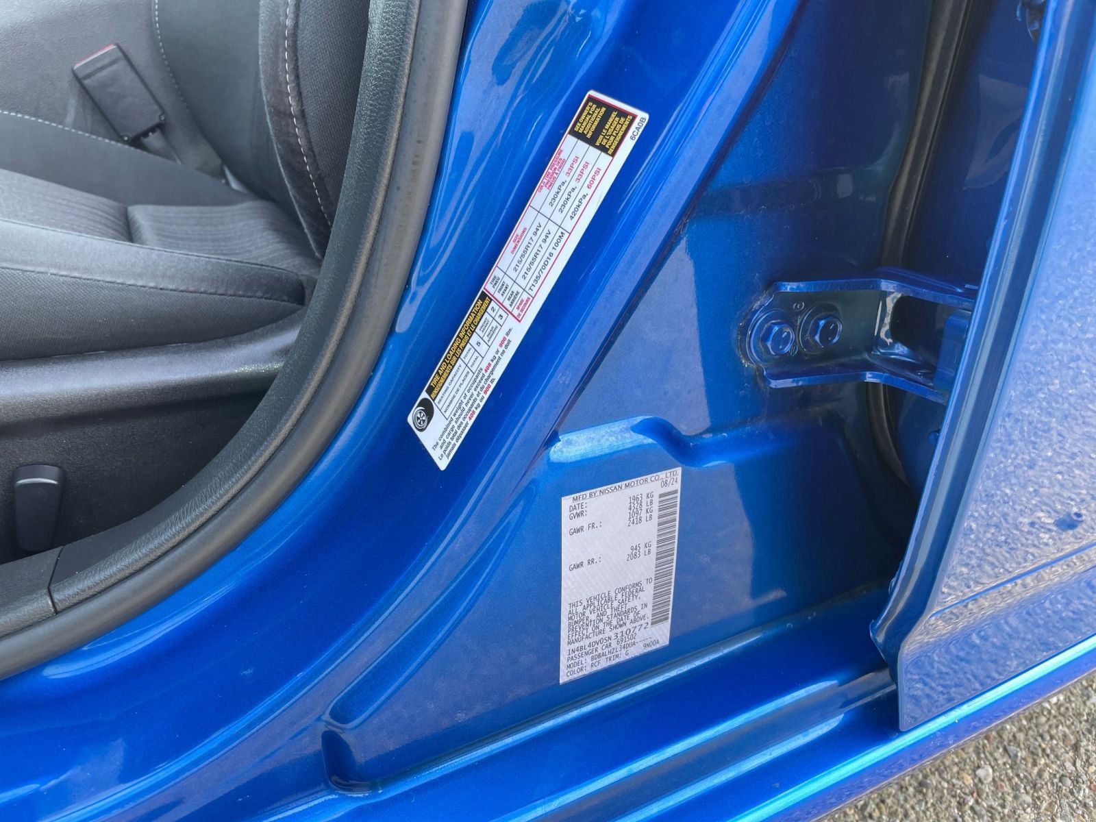 Used 2025 Nissan Altima 2.5 SV FWD image 30