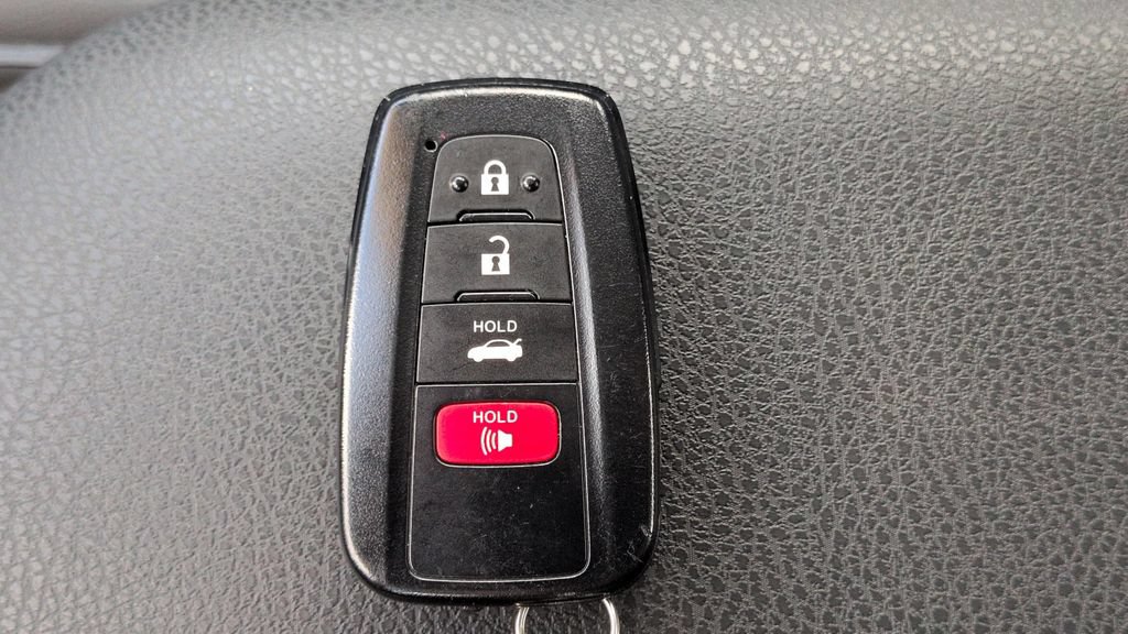Used 2023 Toyota Camry SE w/ Convenience Package FWD image 23