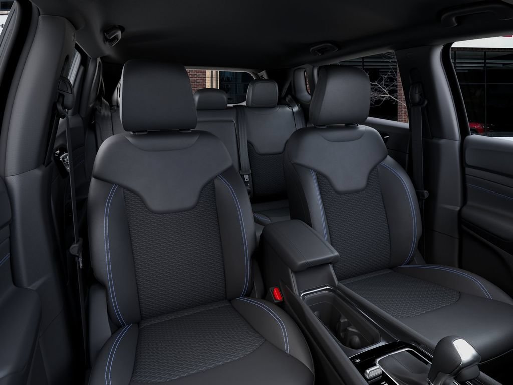 New 2026 Jeep Compass Latitude AWD/4WD image 16