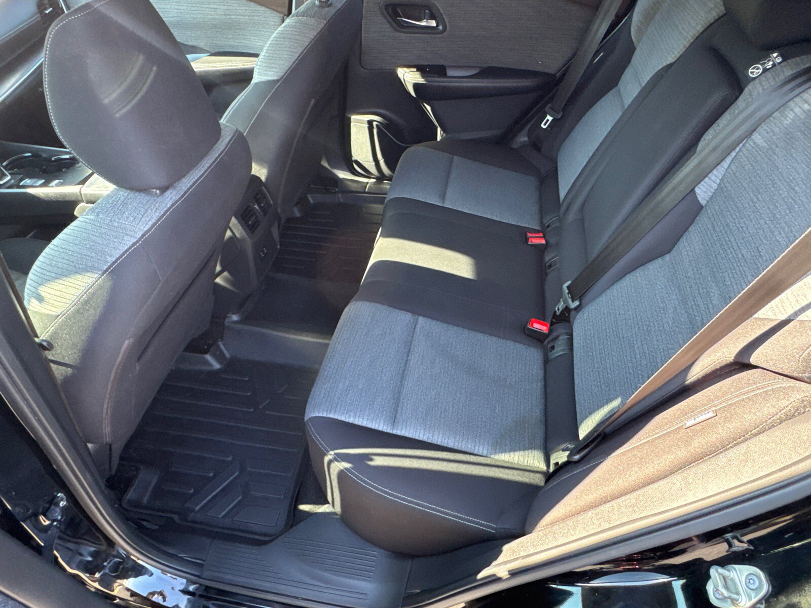 Used 2022 Nissan Rogue SV FWD image 22