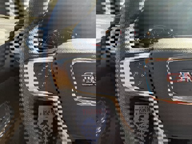 Used 2023 GMC Acadia SLE w/ Driver Convenience Package image 22