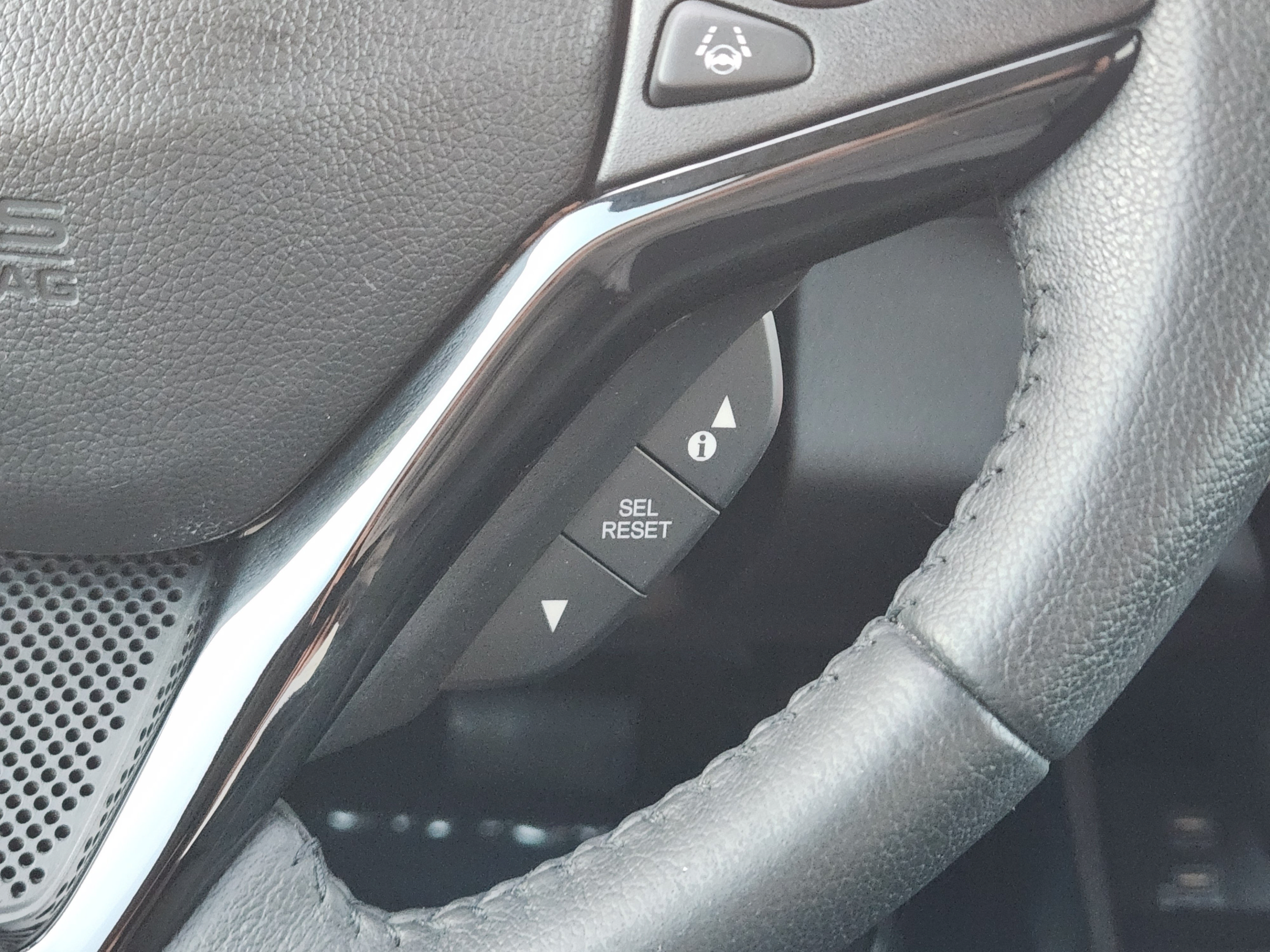Used 2022 Honda HR-V EX-L image 26