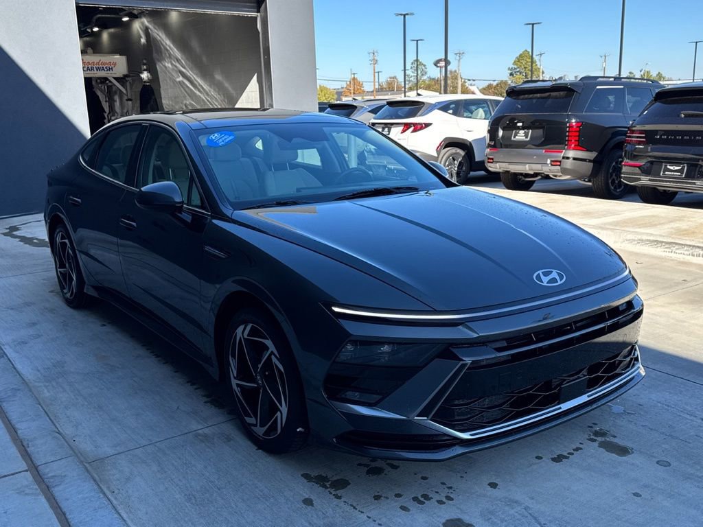 Certified 2025 Hyundai Sonata SEL image 11