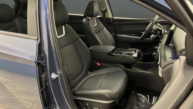 Used 2025 Hyundai Tucson Limited image 11