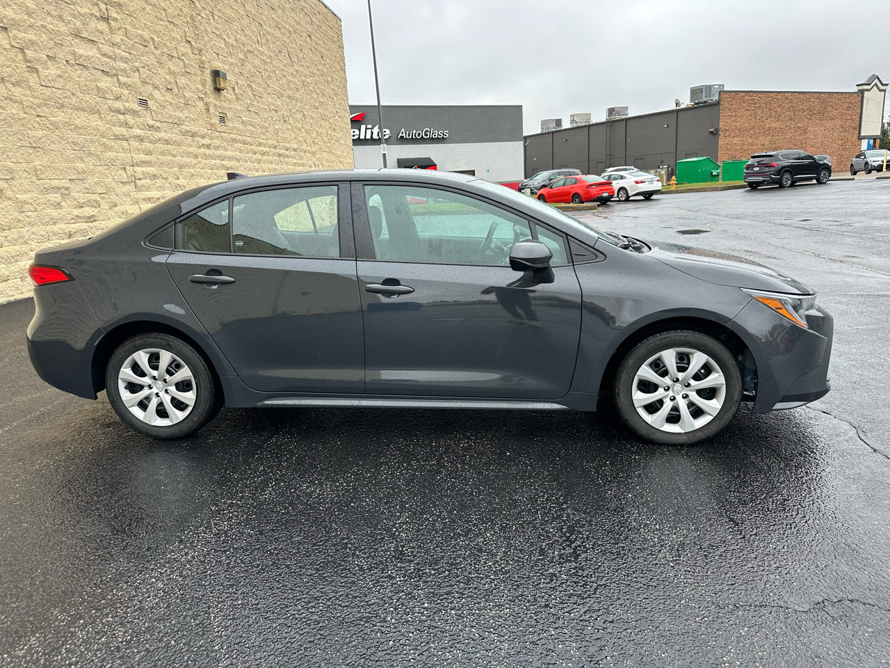 Used 2025 Toyota Corolla LE image 5