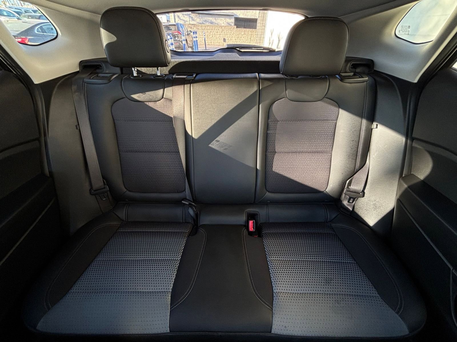 Used 2025 Chevrolet Trax LT w/ LT Convenience Package image 38