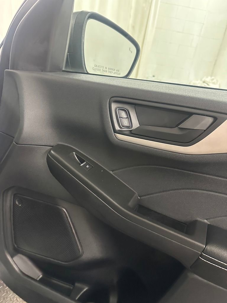 Used 2022 Ford Escape SE AWD/4WD image 32