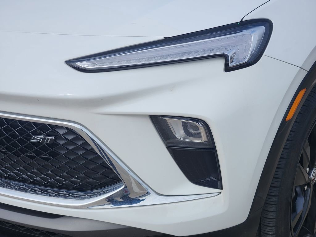 Used 2024 Buick Encore GX Sport Touring image 10