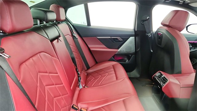 Used 2024 BMW i5 eDrive40i w/ Premium Package image 25