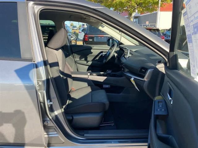 New 2026 Nissan Rogue SV image 27