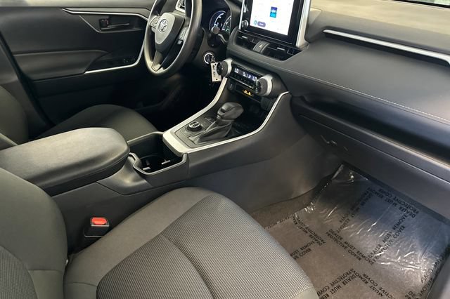 Certified 2024 Toyota RAV4 LE AWD/4WD image 20
