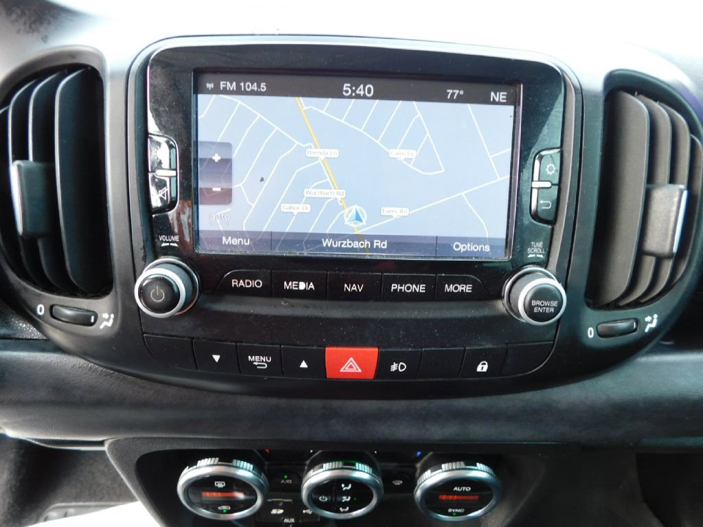 Used 2014 FIAT 500L Lounge FWD image 29