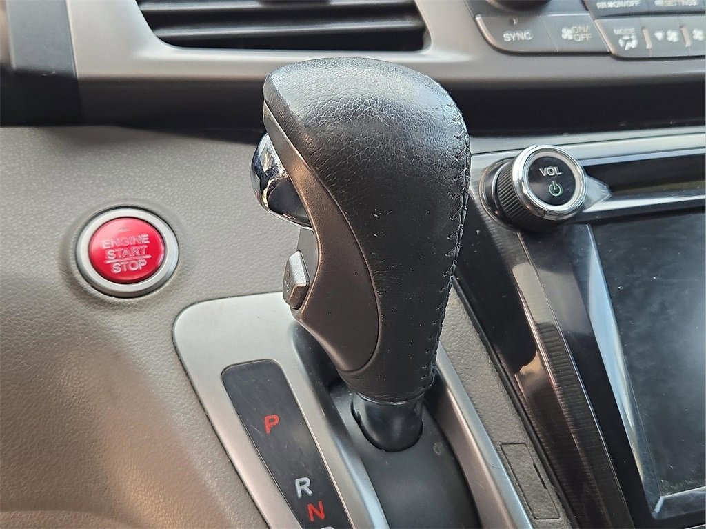 Used 2016 Honda Odyssey Touring Elite image 16