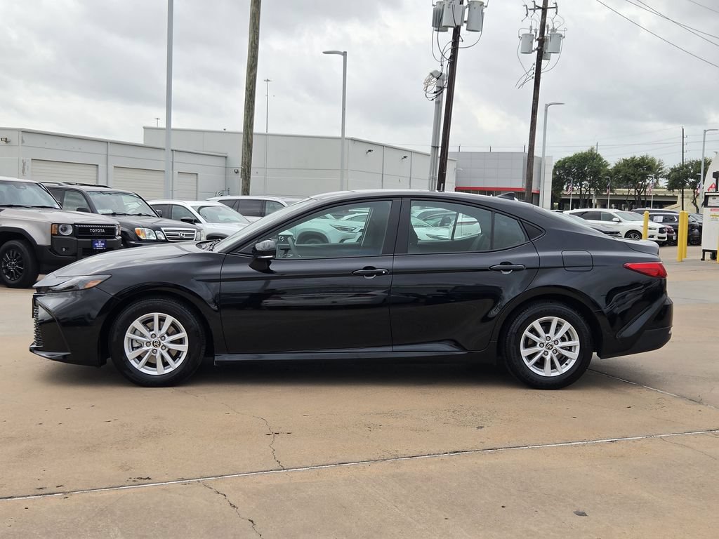 Used 2026 Toyota Camry LE FWD image 6