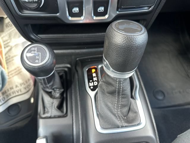 Used 2024 Jeep Wrangler Sport AWD/4WD image 19
